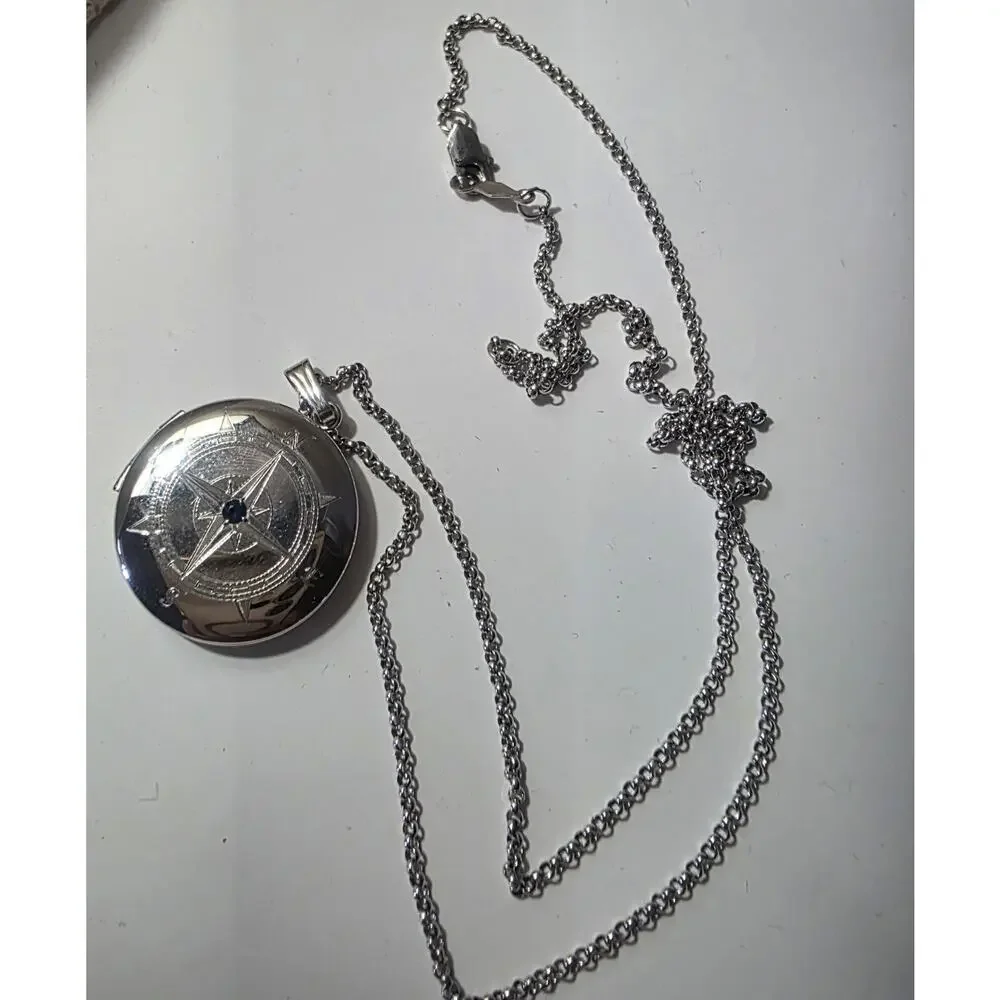 Silver Tone Full Hunter Pocket Watch Roman Numerals Analog 12-Hour Dial Chain